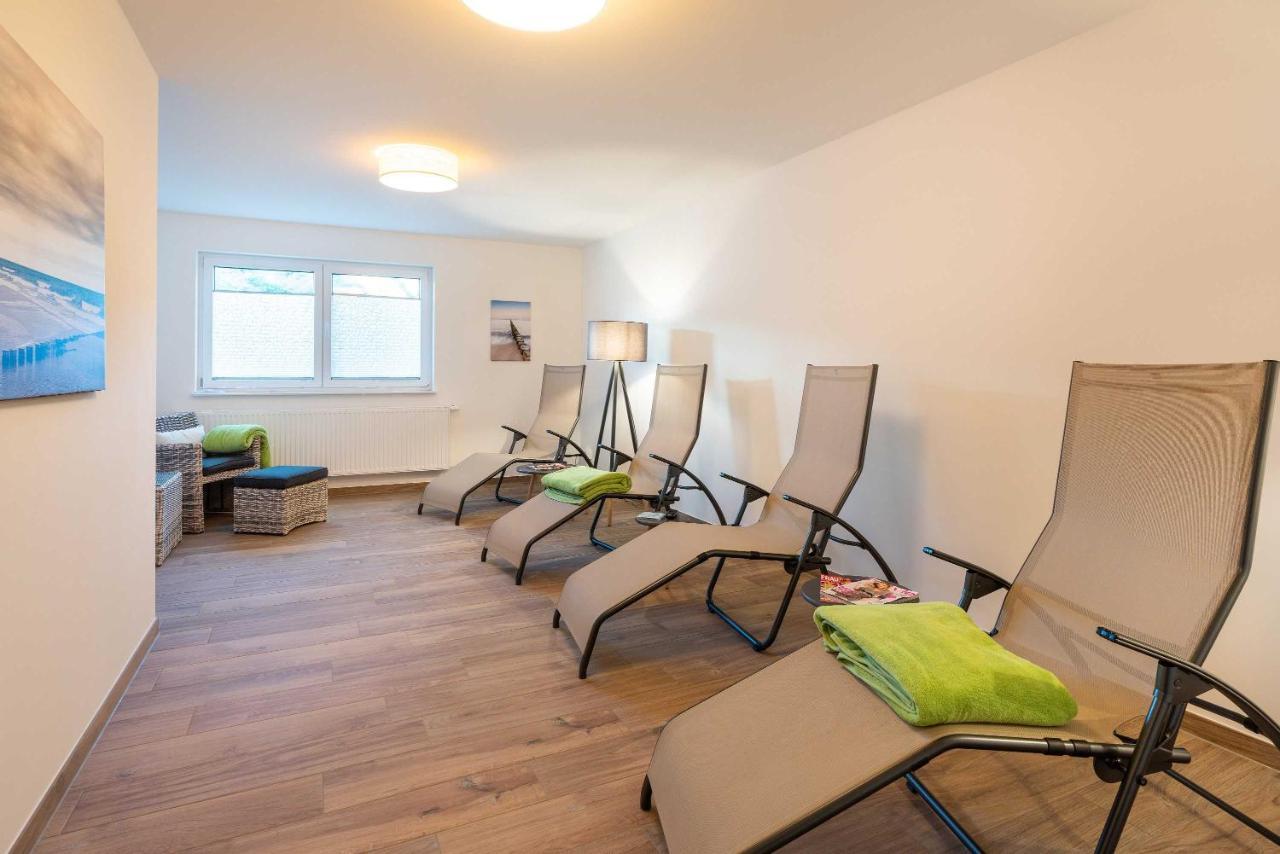 Appartement "Mondstein" Mit Penthouseflair - Oase Am Haff Garz  Room photo